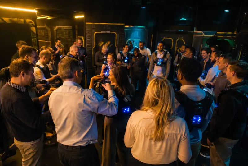 Firmen exklusiv 24 Personen: Lasertag